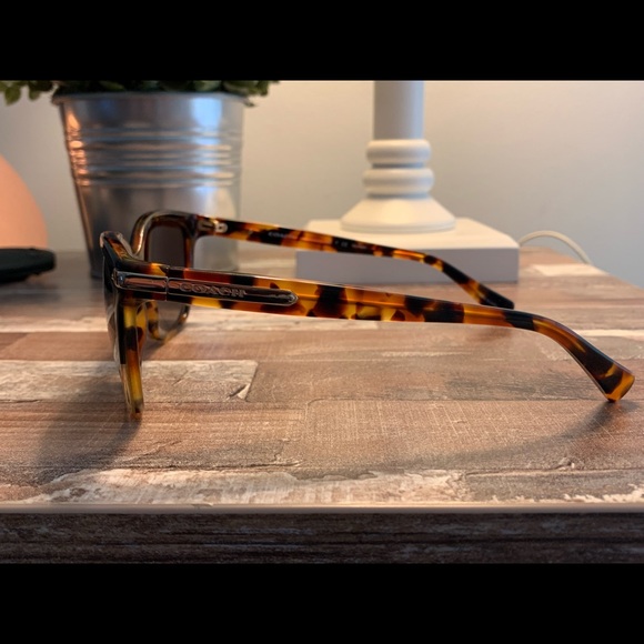 NEW Coach Sunglasses Black/Tortoise Shell - Picture 4 of 5